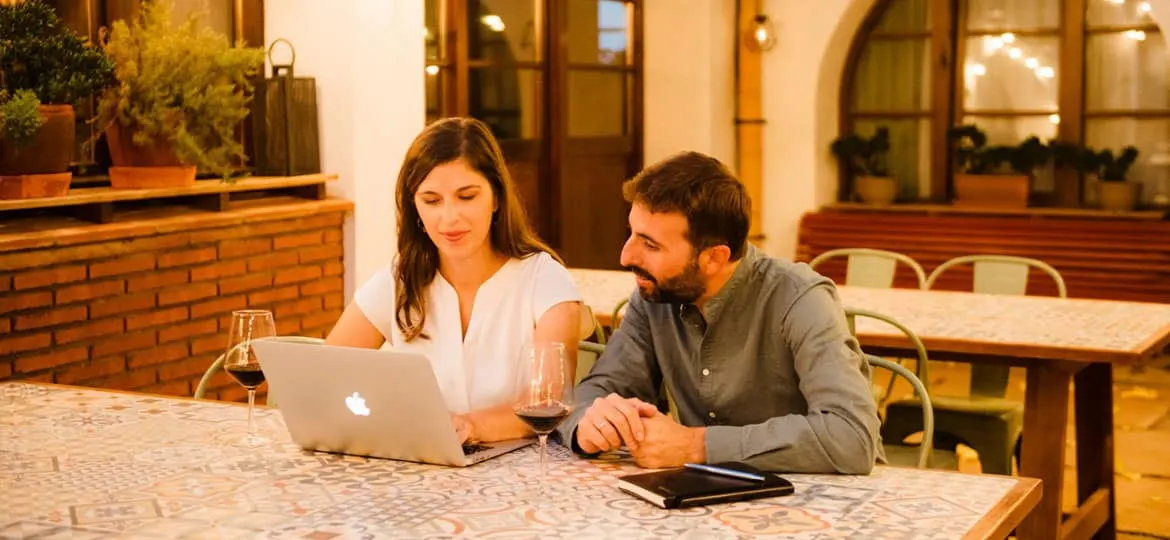 Collaborate with wine experts
