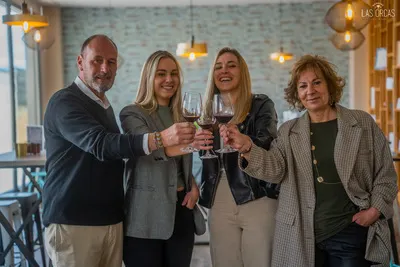  Visit and tasting of 3 premium wines
