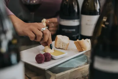 🟢 Guided Tasting – Urban Cellar