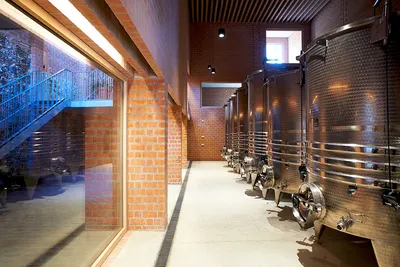 Arquitectura y Vino: Un Plan Perfecto